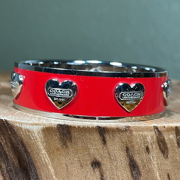 COACH HEART BANGLE - Picture 3 of 12